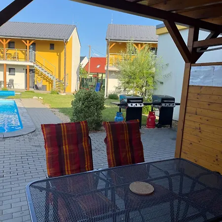 Apartamento Apartmány Milovice *